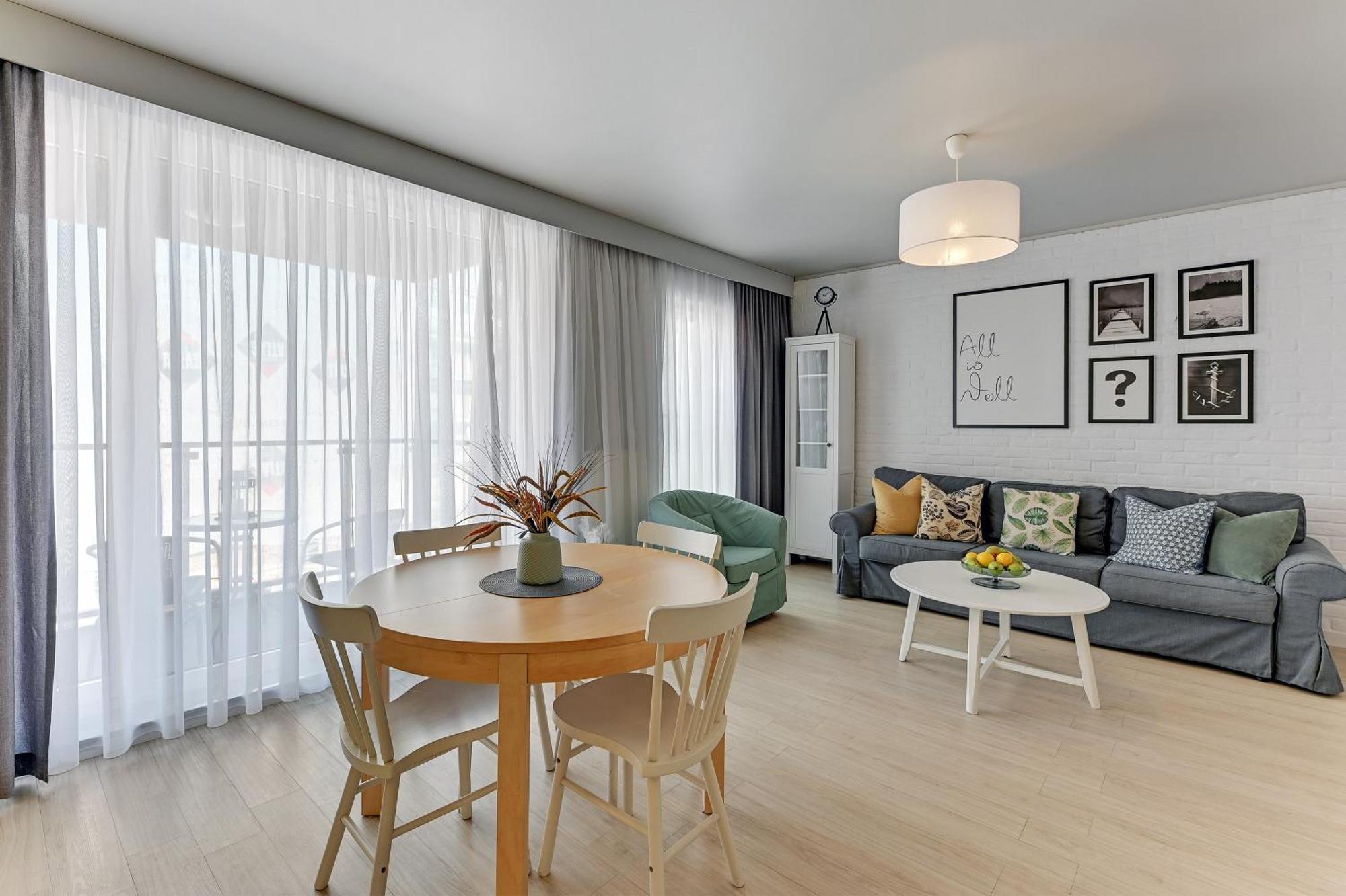 Chmielna Park - City Center & Parking By Downtown Apartments 格但斯克 客房 照片