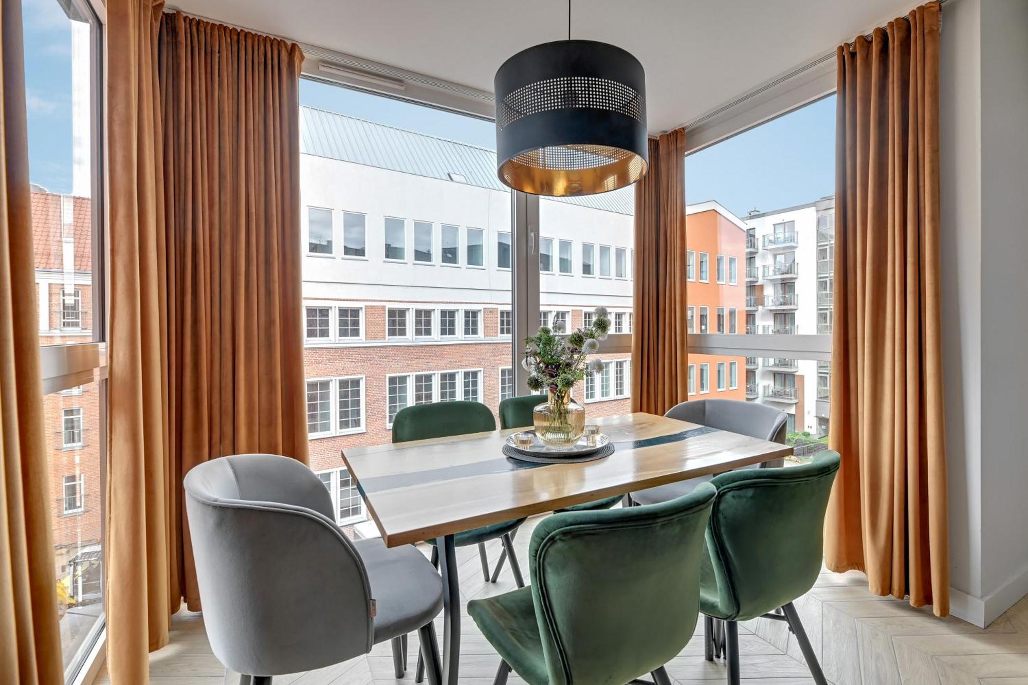 Chmielna Park - City Center & Parking By Downtown Apartments 格但斯克 客房 照片